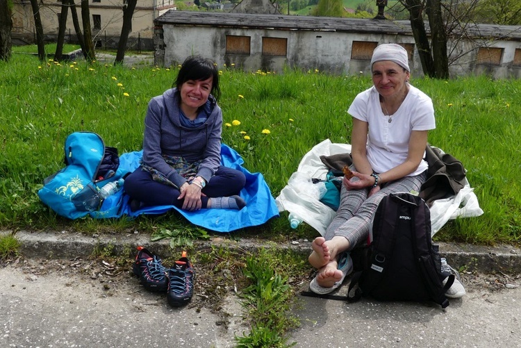 Postój w Polance Hallera - III dzień w drodze do Łagiewnik