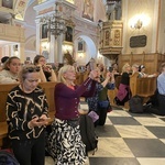 Grupa bł. ks. Sopoćki w gościnie u św. Jana Kantego - w parafii św. Katarzyny i Małgorzaty w Kętach - 2023