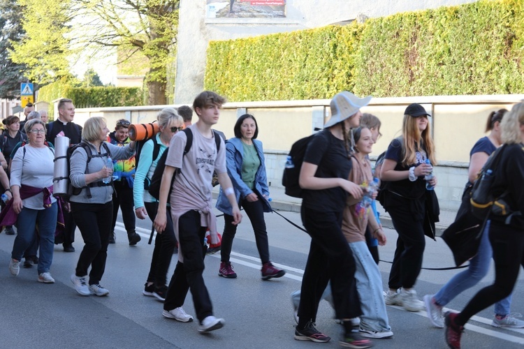 Grupa św. Faustyny u św. Jana Kantego w Kętach