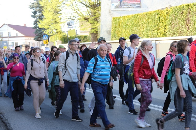 Grupa św. Faustyny u św. Jana Kantego w Kętach