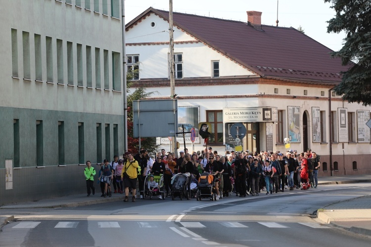 Grupa św. Faustyny u św. Jana Kantego w Kętach