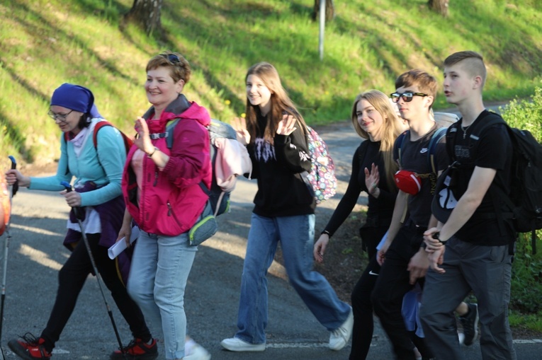 Powitanie grupy św. Matki Teresy na noclegu w Malcu