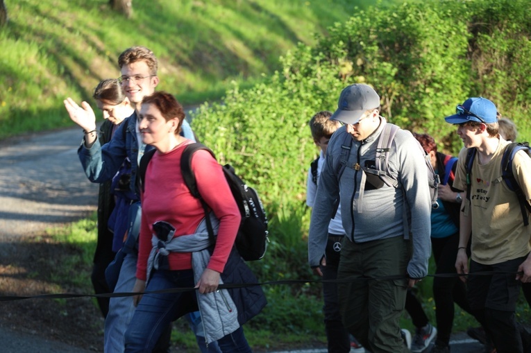 Powitanie grupy św. Matki Teresy na noclegu w Malcu