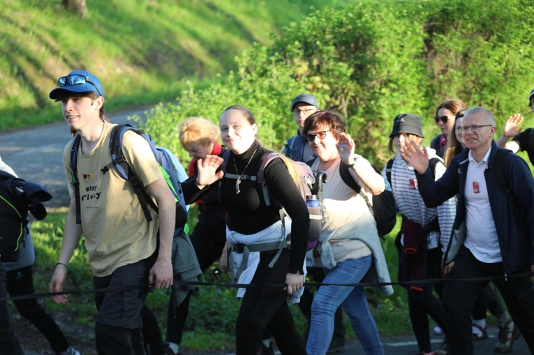 Powitanie grupy św. Matki Teresy na noclegu w Malcu