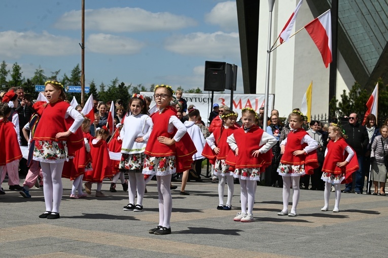 Uroczystość NMP Królowej Polski i 232. rocznicy uchwalenia Konstytucji 3 maja w Świdnicy