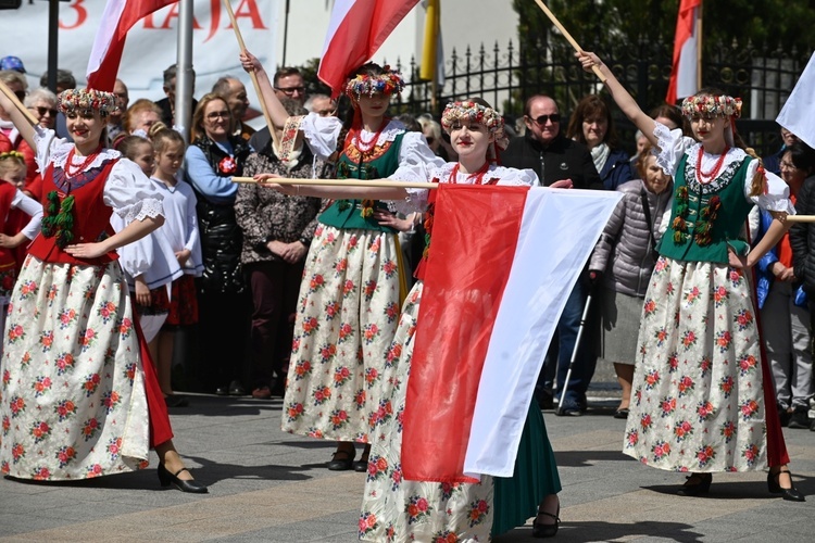 Uroczystość NMP Królowej Polski i 232. rocznicy uchwalenia Konstytucji 3 maja w Świdnicy