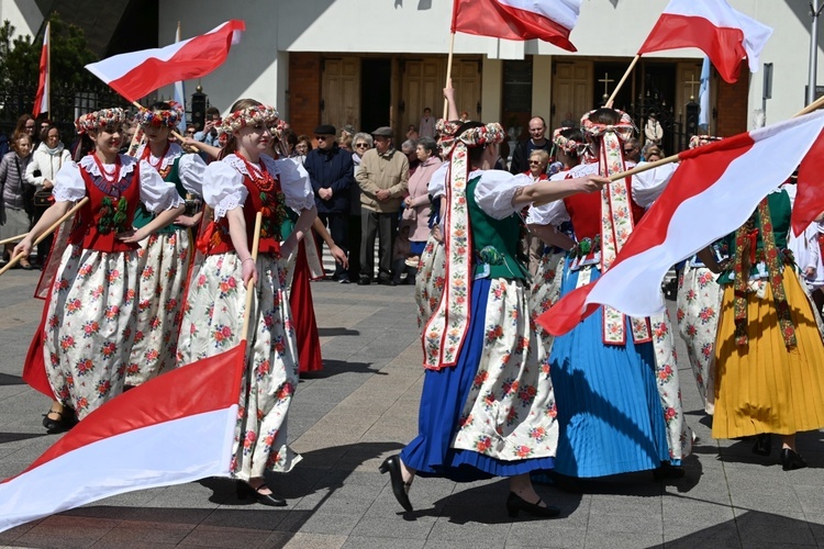 Uroczystość NMP Królowej Polski i 232. rocznicy uchwalenia Konstytucji 3 maja w Świdnicy