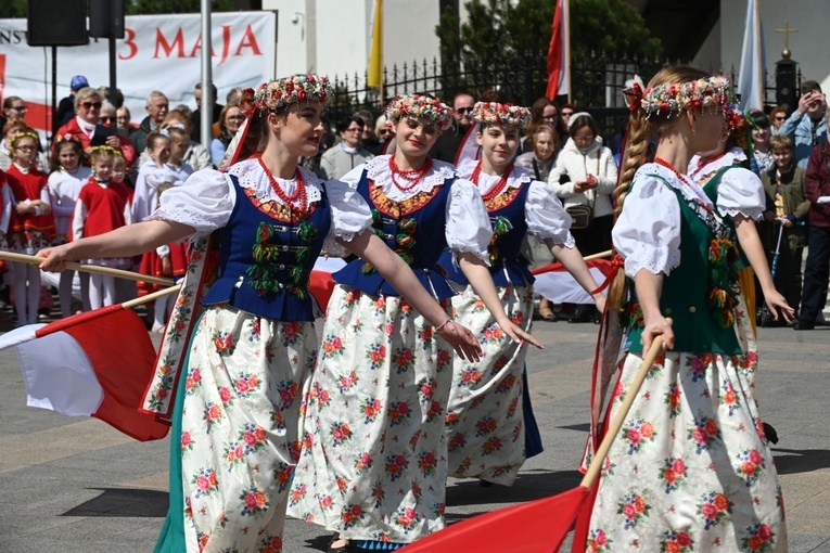 Uroczystość NMP Królowej Polski i 232. rocznicy uchwalenia Konstytucji 3 maja w Świdnicy