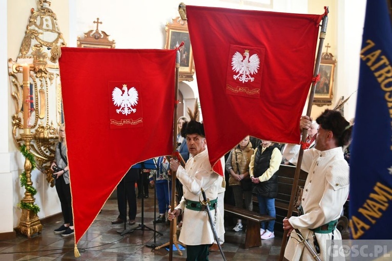 Rokitno. Jak co roku były salwy armatnie na cześć Królowej Polski