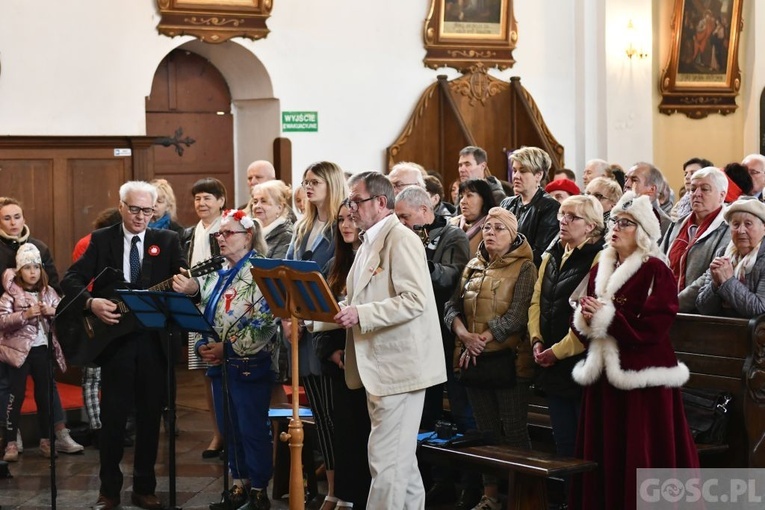 Rokitno. Jak co roku były salwy armatnie na cześć Królowej Polski