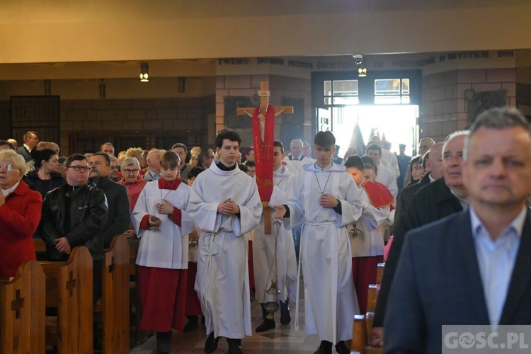 Nowa Sól. Tablica upamiętniającą zamordowanych w Katyniu kapelanów 