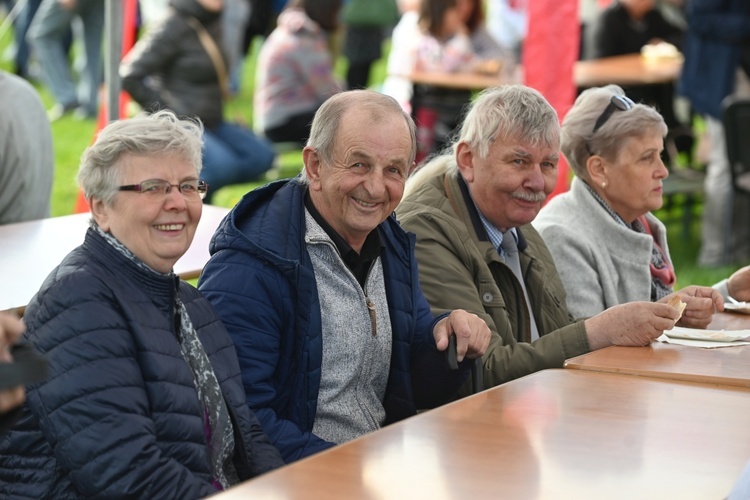 Świdnica. Festyn charytatywny u Królowej Polski