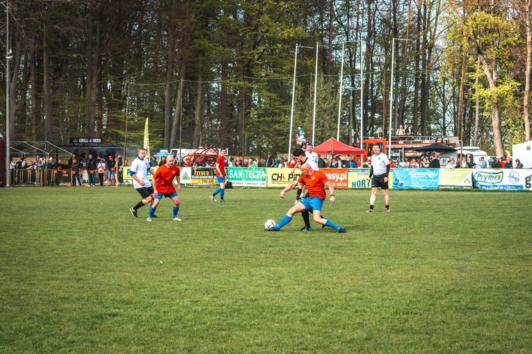 Mecz księża - samorządowcy