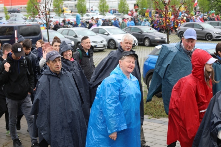 11. Piesza Pielgrzymka Diecezji Bielsko-Żywieckiej do Łagiewnik dotarła do celu - 2023