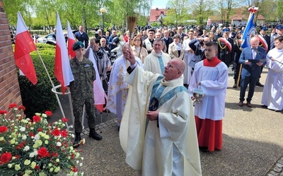 Pamięci kapelanów Wojska Polskiego zamordowanych w Katyniu