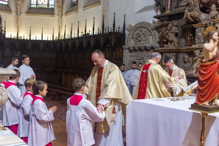 Katedra. Błogosławieństwo nowych ministrantów