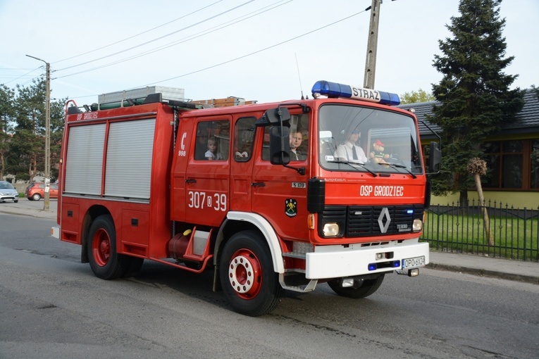 Gminny Dzień Strażaka w Magnuszowicach i Graczach