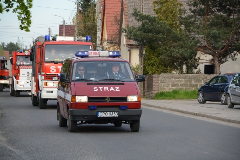 Gminny Dzień Strażaka w Magnuszowicach i Graczach