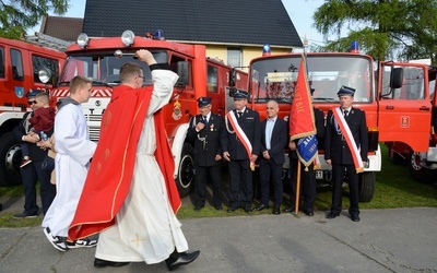 Gminny Dzień Strażaka w Magnuszowicach i Graczach