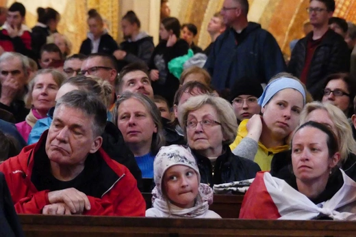 Pielgrzymi łagiewniccy dotarli do celu - w sanktuarium św. Jana Pawła II - 2023