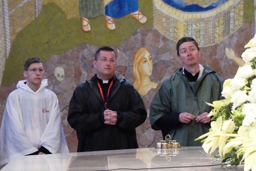 Pielgrzymi łagiewniccy dotarli do celu - w sanktuarium św. Jana Pawła II - 2023