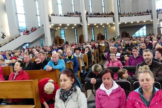 Msza św. na zakończenie pieszej pielgrzymki w sanktuarium Bożego Miłosierdzia - 2023