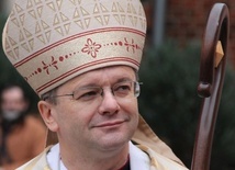 Komunikat biskupa w sprawie święceń diakonatu i prezbiteratu