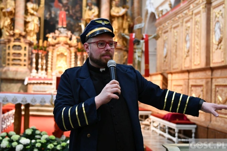 Trwa Pielgrzymka Służby Liturgicznej do Paradyża