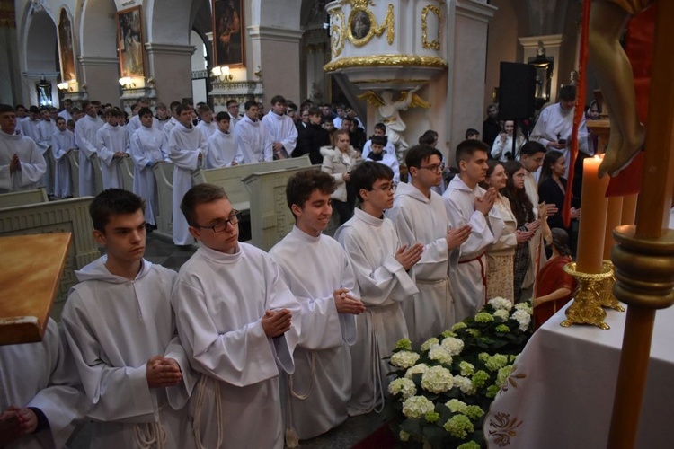 Ministranci z całej diecezji przyjechali dziś na pielgrzymkę do Paradyża