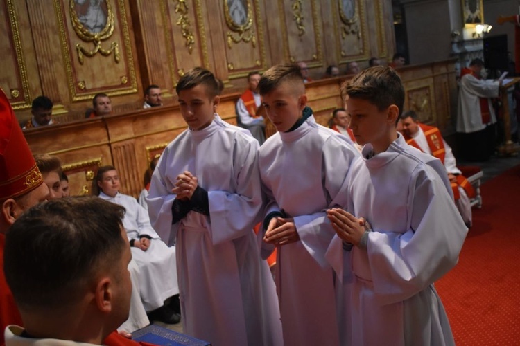 Ministranci z całej diecezji przyjechali dziś na pielgrzymkę do Paradyża