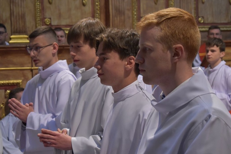 Ministranci z całej diecezji przyjechali dziś na pielgrzymkę do Paradyża