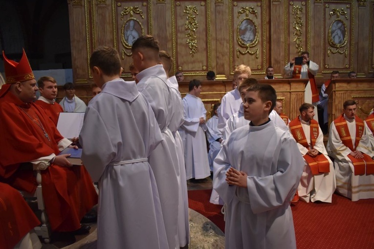 Ministranci z całej diecezji przyjechali dziś na pielgrzymkę do Paradyża