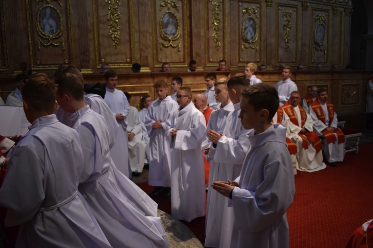 Ministranci z całej diecezji przyjechali dziś na pielgrzymkę do Paradyża