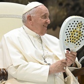 Papież do tenisistów i padelistów: łączcie w życiu ryzyko i rozwagę