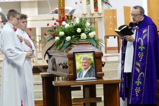 Pogrzeb śp. ks. Władysława Penkali SMA u św. Stanisława w Andrychowie