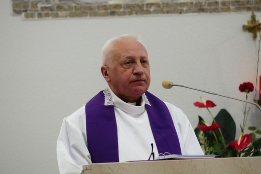 Pogrzeb śp. ks. Władysława Penkali SMA u św. Stanisława w Andrychowie