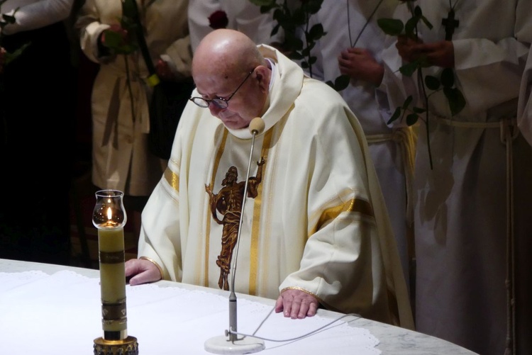 Potrójny jubileusz w parafii Jezusa Chrystusa Odkupiciela Człowieka na os. Karpackim w Bielsku-Białej