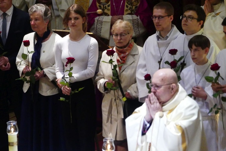 Potrójny jubileusz w parafii Jezusa Chrystusa Odkupiciela Człowieka na os. Karpackim w Bielsku-Białej