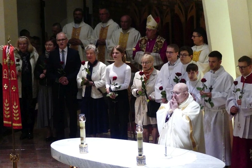Potrójny jubileusz w parafii Jezusa Chrystusa Odkupiciela Człowieka na os. Karpackim w Bielsku-Białej