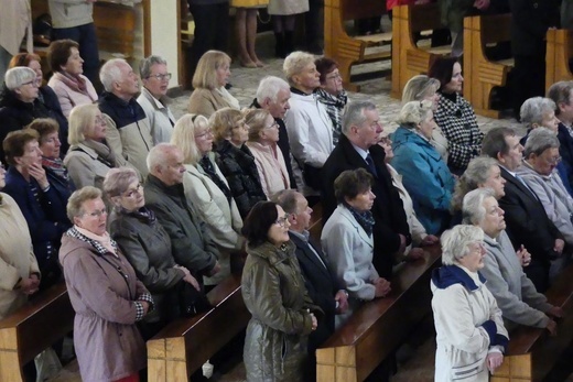 Potrójny jubileusz w parafii Jezusa Chrystusa Odkupiciela Człowieka na os. Karpackim w Bielsku-Białej