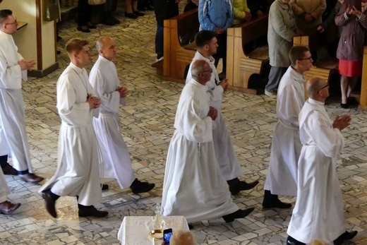 Potrójny jubileusz w parafii Jezusa Chrystusa Odkupiciela Człowieka na os. Karpackim w Bielsku-Białej