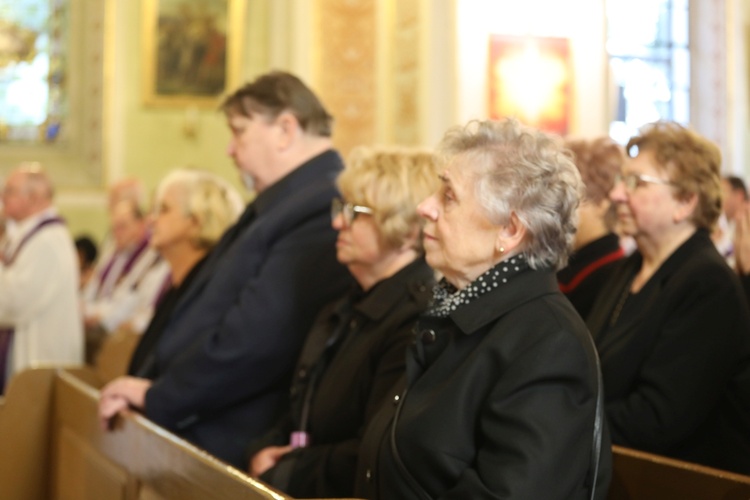 Ostatnie pożegnanie śp. ks. Mariana Kubeckiego w Dębowcu