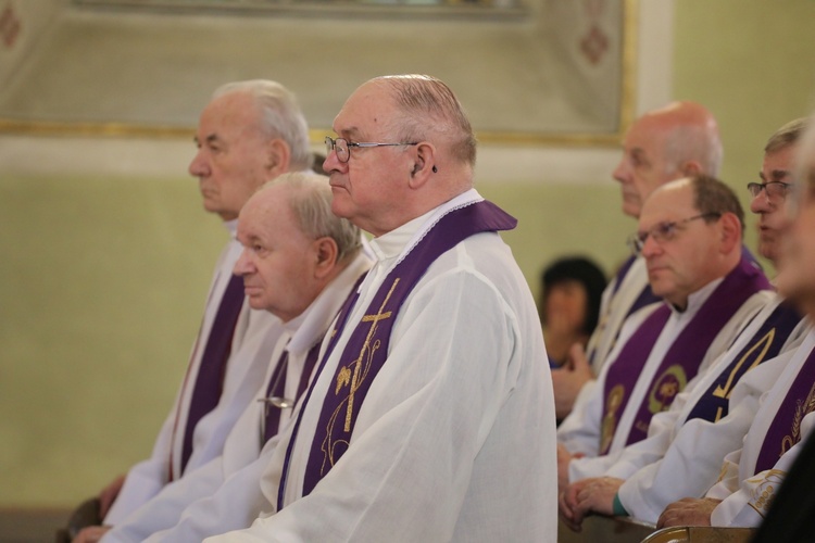 Ostatnie pożegnanie śp. ks. Mariana Kubeckiego w Dębowcu