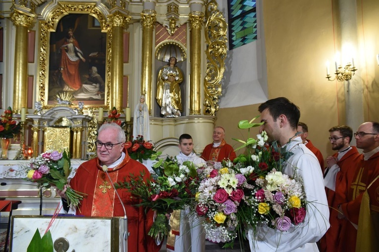 Bierzmowanie u św. Jadwigi w Dębicy