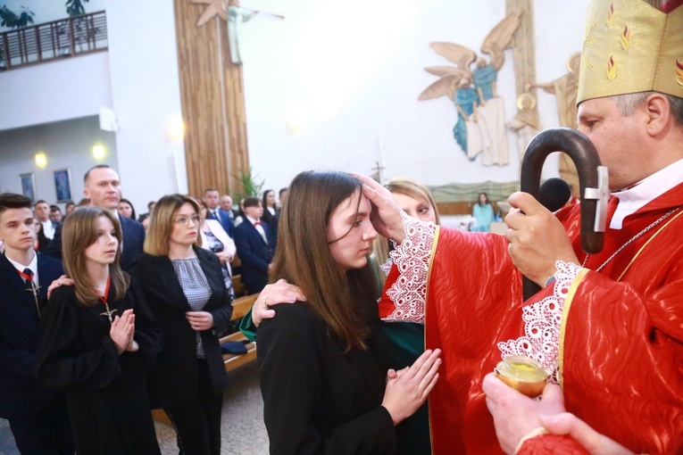 Bierzmowanie w Łękach Górnych