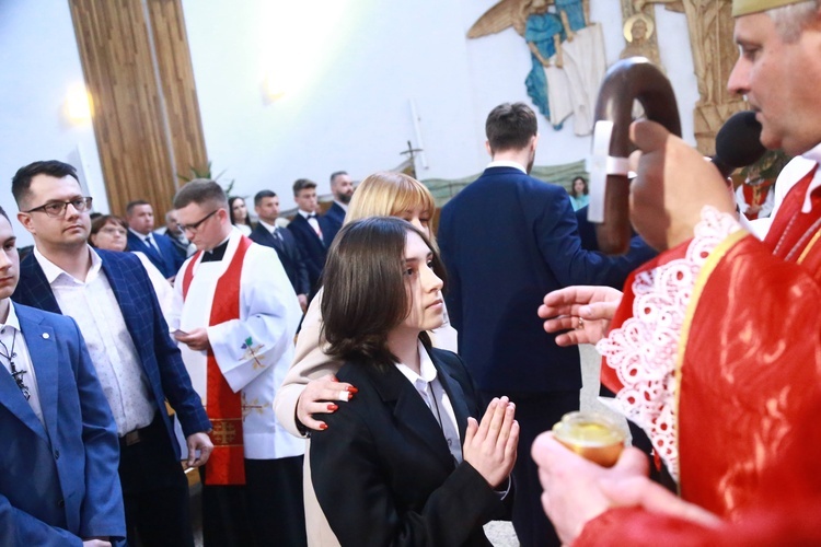 Bierzmowanie w Łękach Górnych