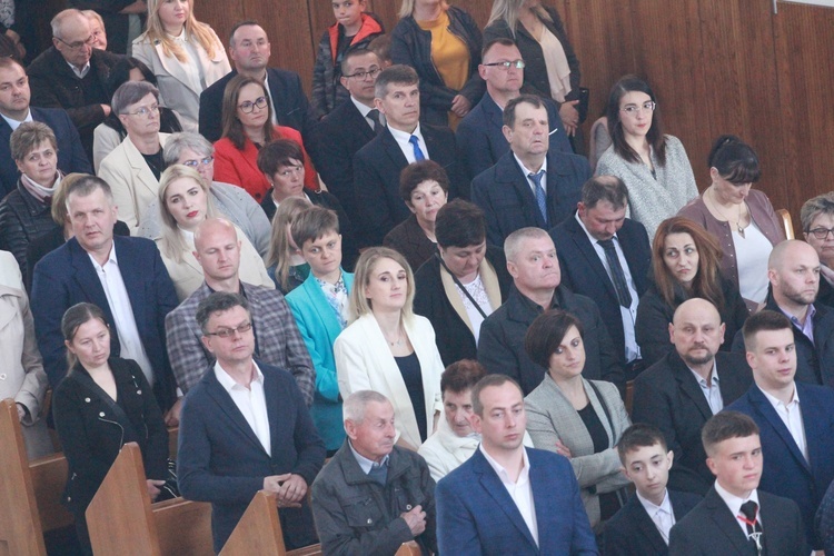 Bierzmowanie w Łękach Górnych