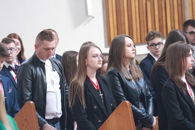 Bierzmowanie w Łękach Górnych