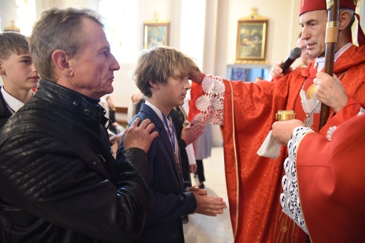 Bierzmowanie w Borzęcinie Dolnym