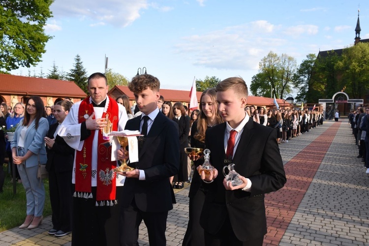 Bierzmowanie w Szczepanowie